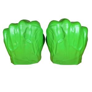 Incredible Hulk Foam Hands Marvel 2023 Hasbro Fists Smash Costume Play Exc. Cond